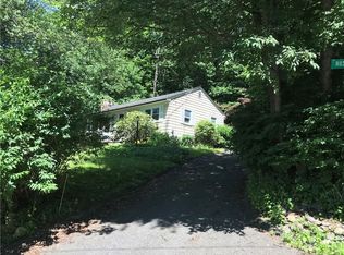 8 Rustic Rd, Ridgefield, CT 06877