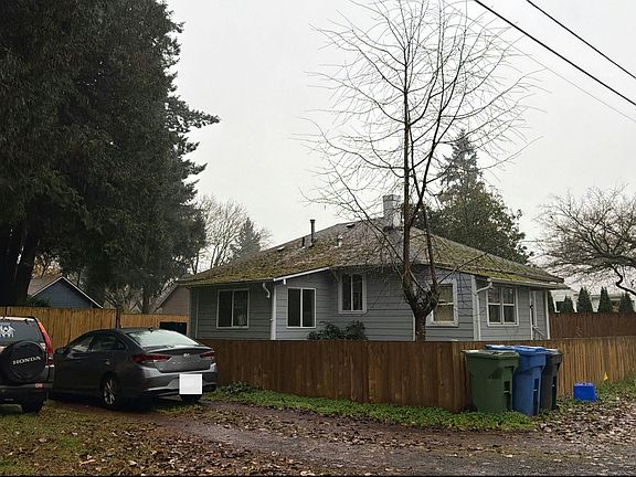 3rd image of 5808 SE Hill St