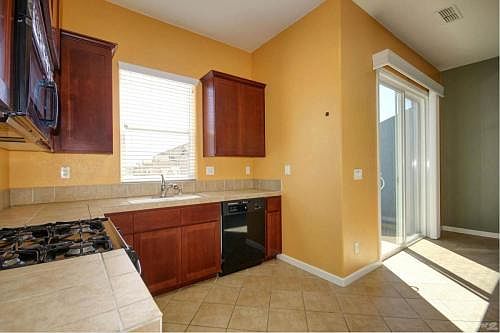 5th image of 3182 Bridgeway Dr