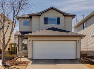 3219 30th Ave NW, Edmonton, AB T6T1T4