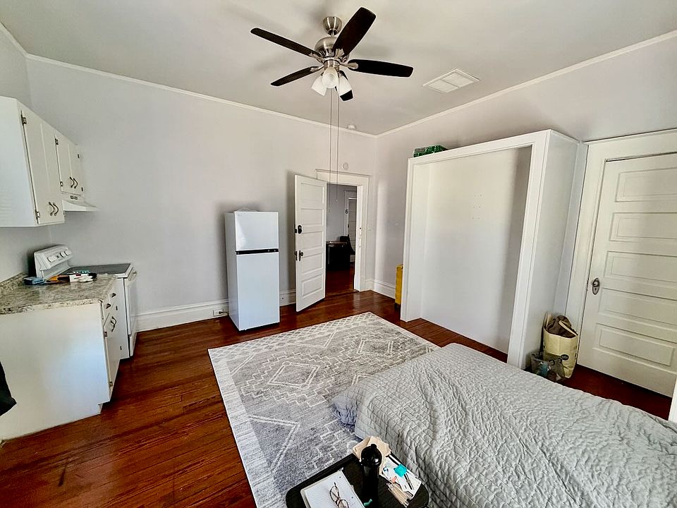 2nd image of 315 Park Ave #8