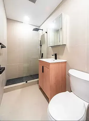 Rented by R New York | media 10