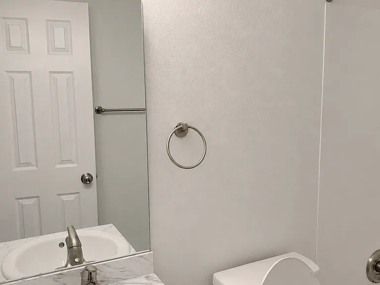 133 Westridge Dr #D — Photo 11
