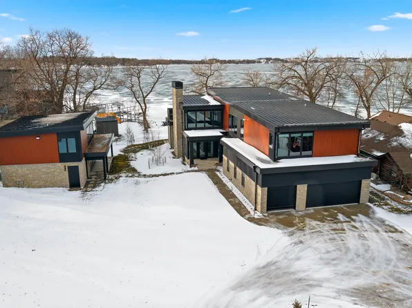 1943 Hyde Park N, Grenville, SD 57239