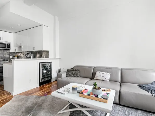 66 Madison Avenue image 2 of 5