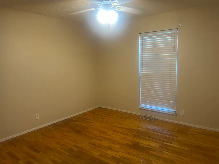 11443 Burgess Ave — Photo 11