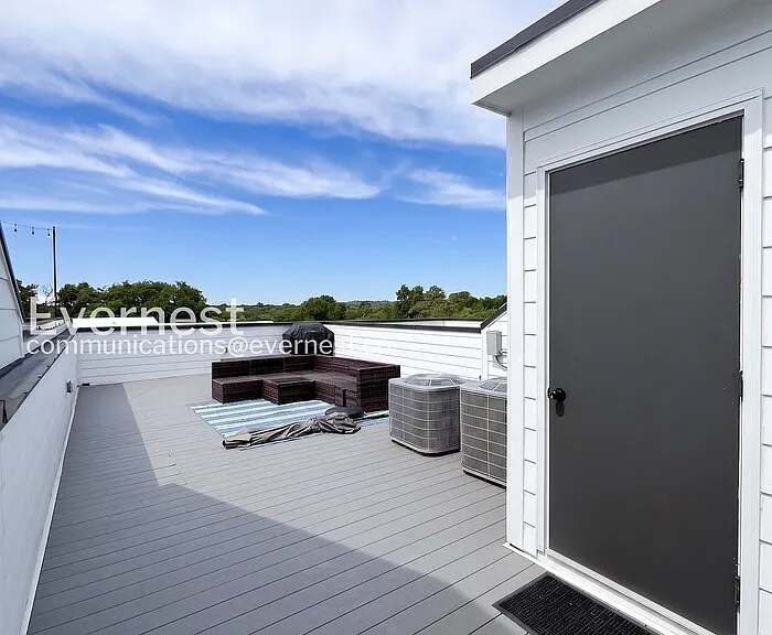 206 N 9th St #D — Photo 31