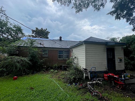 3rd image of 4054 Oak Cliff Rd