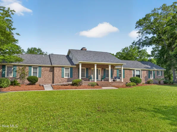 6700 Myrtle Grove Road, Wilmington, NC 28409