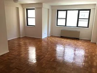 Rented by Addison Property Group