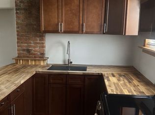 5 Charles St Floor 2, Schenectady, NY 12304