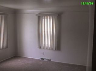 20468 Kenosha St, Harper Woods, MI 48225