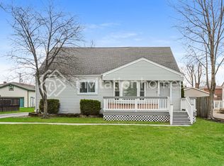 622 E Le Moyne Ave, Lombard, IL 60148