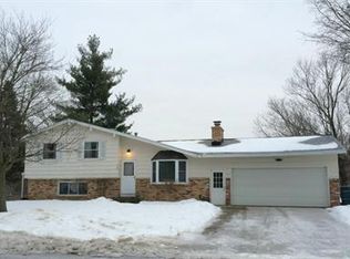 362 Netherfield St NW, Comstock Park, MI 49321