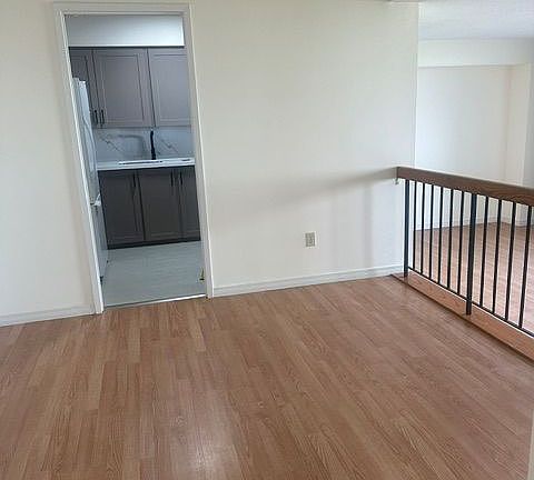 4th image of 1338 York Mills Rd #809