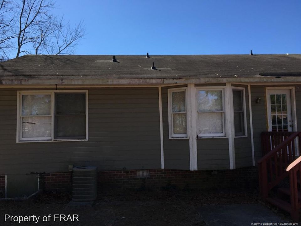 2nd image of 3520 Spring Garden Dr