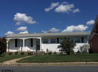 17 Spruce Rd, Ocean City, NJ 08226