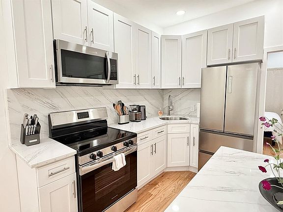 2nd image of 1167 Jefferson Ave