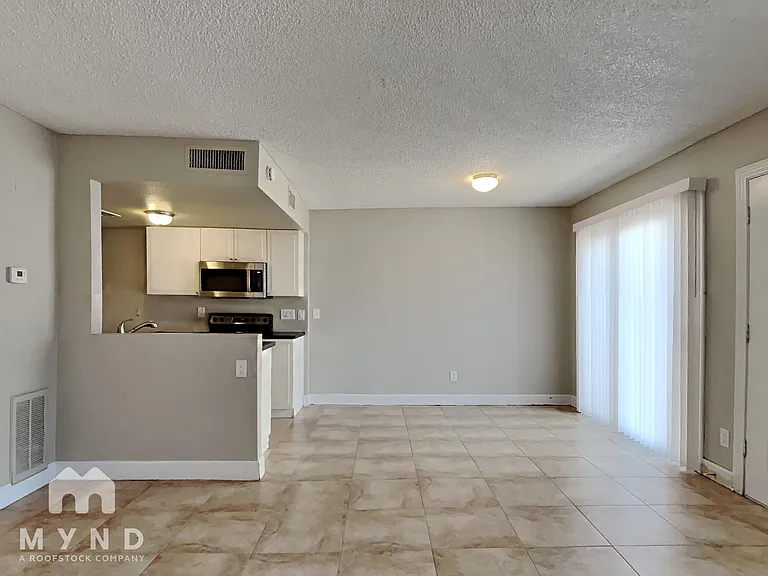 2132 W Glenrosa Ave #78B — Photo 9