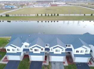1736 Waters Edge Dr, Minooka, IL 60447