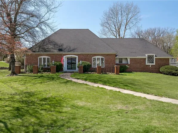 3312 E Colony Sq, Saint Joseph, MO 64506