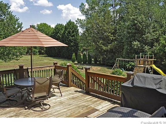 4th image of 200 Turnberry Ln