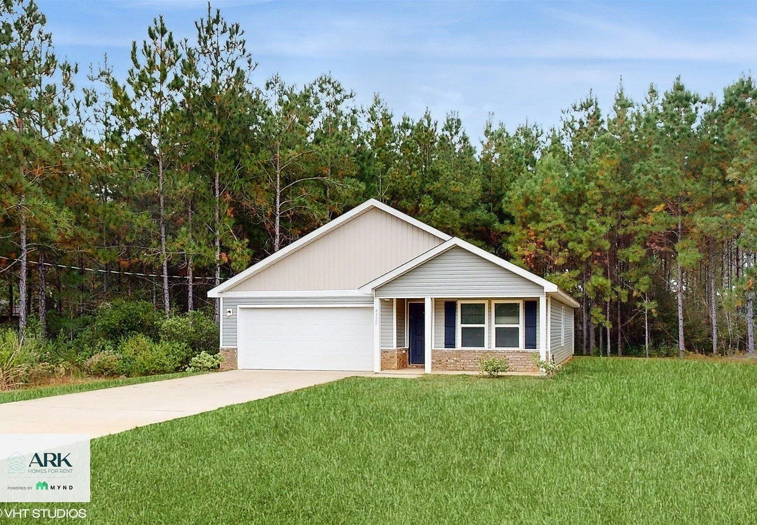 4 bed, 2.0 bath, 1398 sqft, $1,875 — Photo 2