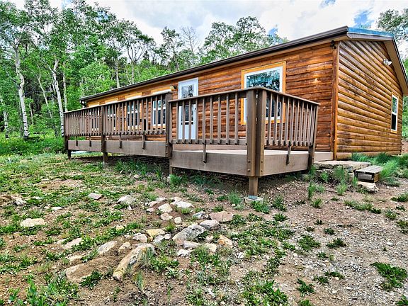 2nd image of 605 Lamb Mountain Rd