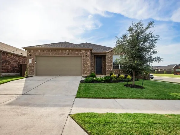 136 Slenderleaf Drive, Marble Falls, TX 78654