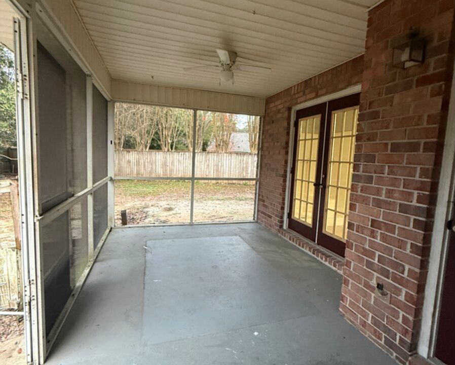 1st image of 4571 Baybrook Dr