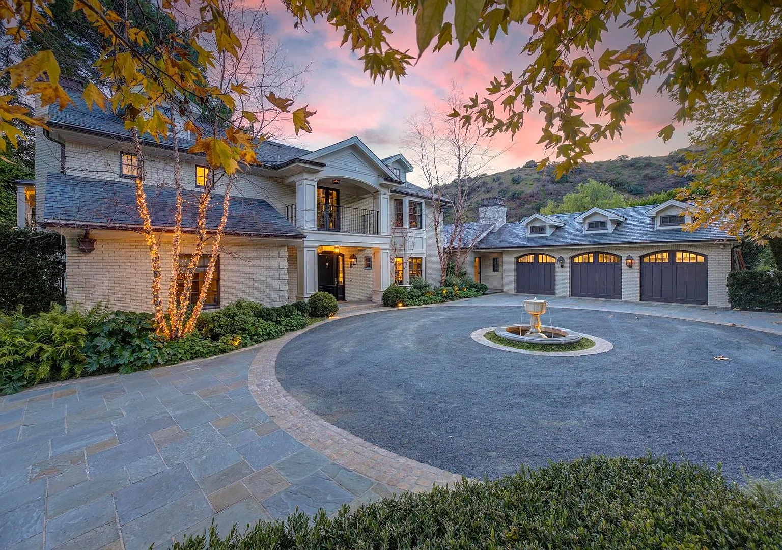 Furnished Hollywood Hills Estate | Summer Rental with Panoramic City Views, Gym, Spa & Pool! — Photo 2