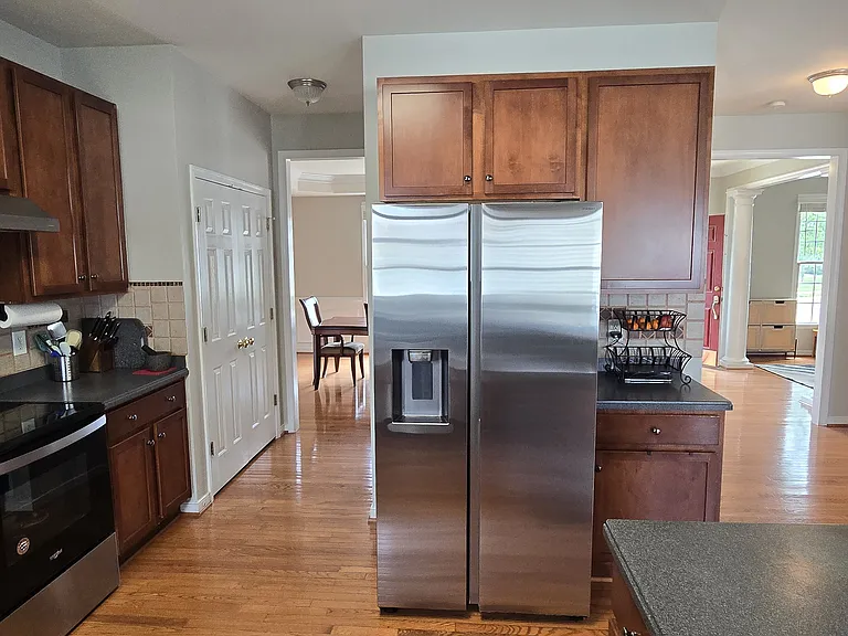 4804 Coachmans Landing Ct — Photo 18