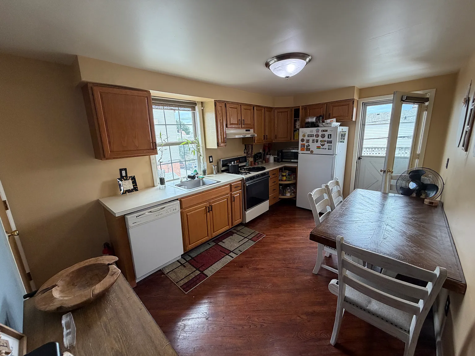 2 bed, $2,100 — Photo 4