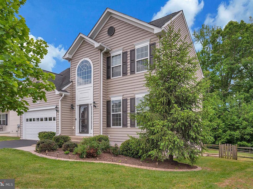 1st image of 5236 Longbow Rd