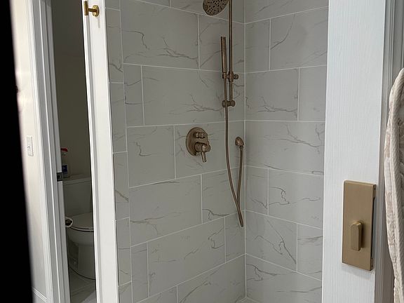 Upstairs master bath