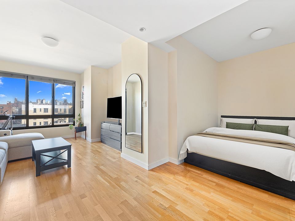 2nd image of 500 4th Ave APT 6H