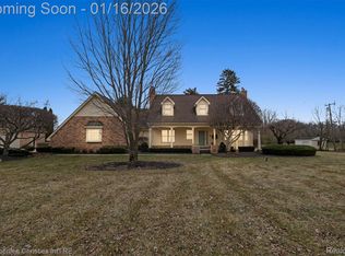 9150 Chubb Rd, Northville, MI 48167