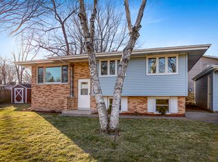 320 N 3rd St, Elburn, IL 60119