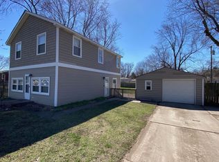 5585 Williams Lake Rd, Waterford, MI 48329