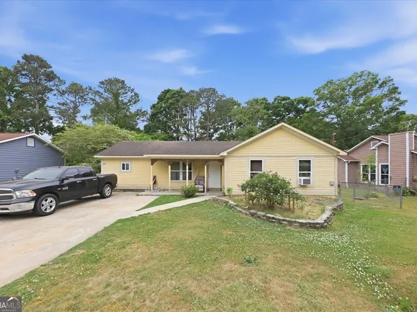 10391 Wrens Dr, Jonesboro, GA 30238