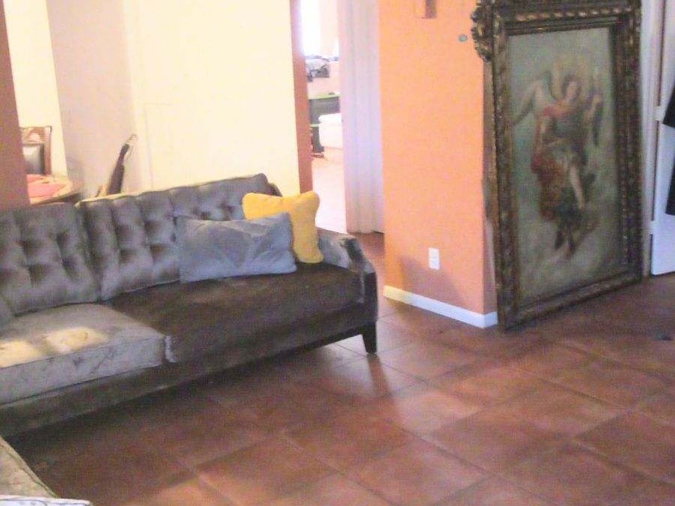 1st image of 520 E Peppertree Ave #2