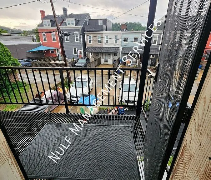 5233 Butler St #2 — Photo 7