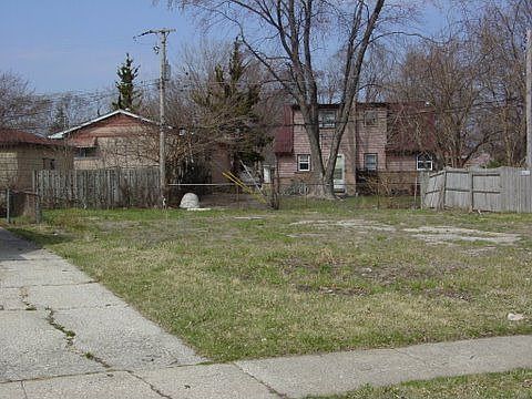 2nd image of 559 Shelly Ln
