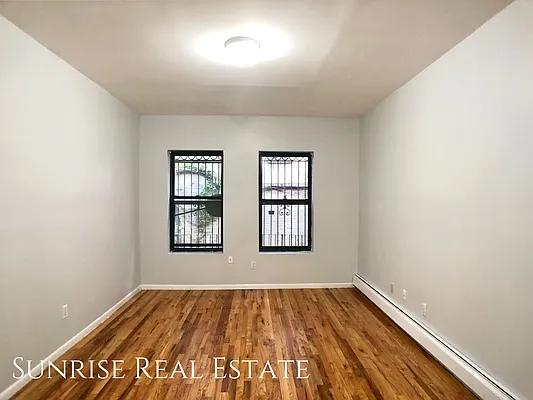 Rented by Sunrise Real Estate | media 62
