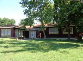 705 E Centennial Ave, Carthage, MO 64836