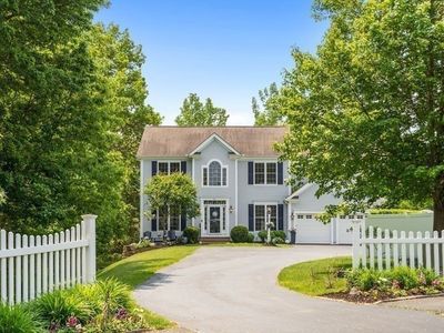 25 Robin Hill Rd, Danvers, MA, 01923