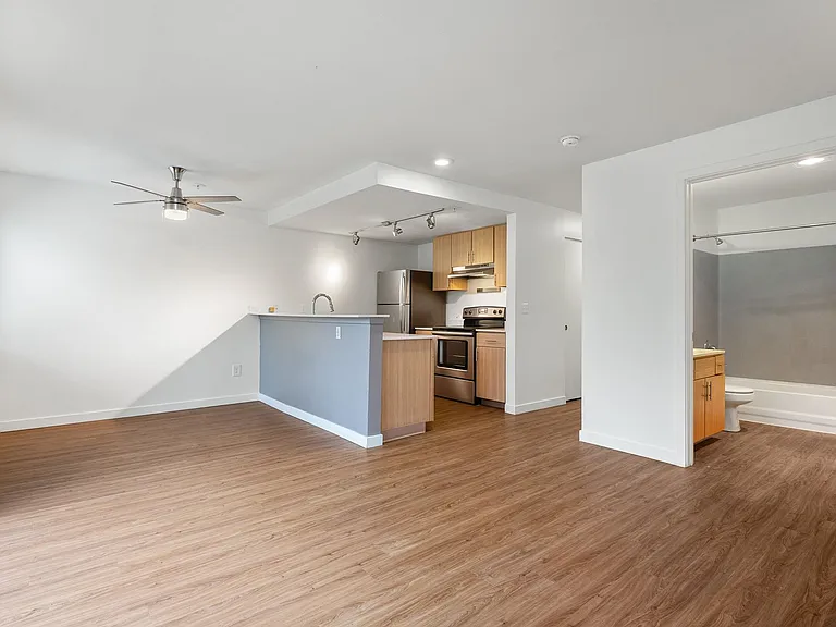 Westside Flats North — Photo 10
