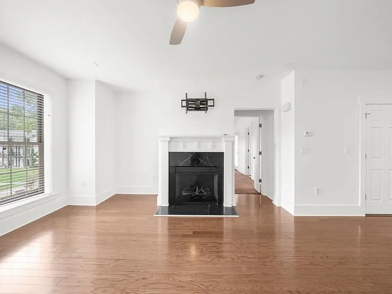 2360 Logan Cir #101 — Photo 17