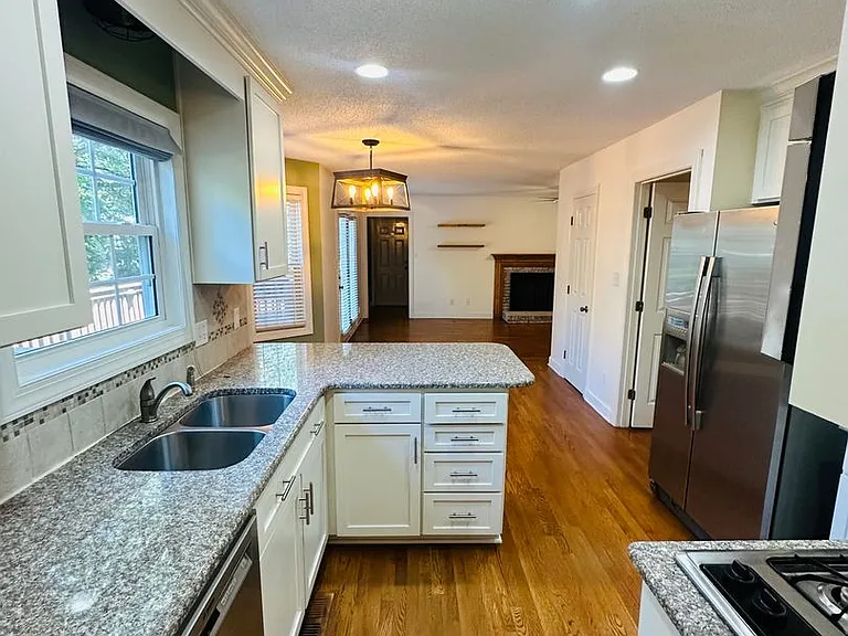 4919 Sarah Hall Ln — Photo 2