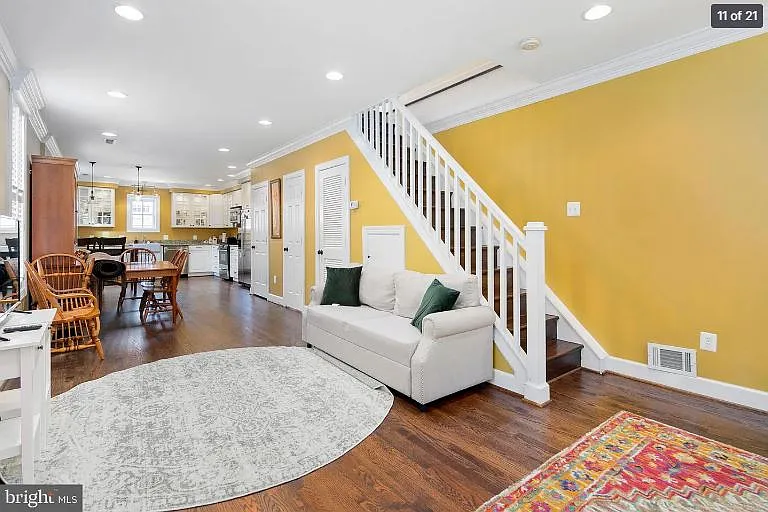 1214 U St SE — Photo 11